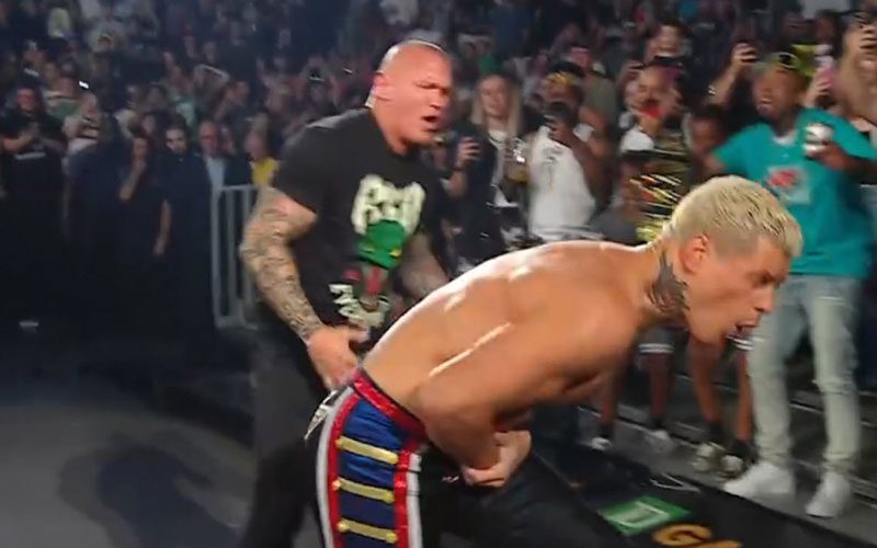 Randy Orton Wrecks WWE SmackDown Main Event Before Cody Rhodes vs. Sami Zayn Can Start