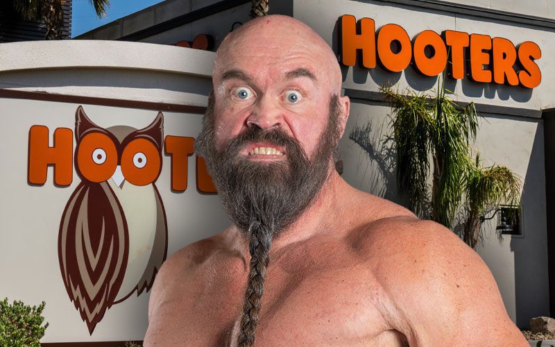 Snitsky Allegedly Sucked Woman’s Toes at Hooters Minutes After Walking In
